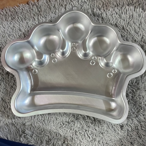 Princess Crown Cake Pan By Wilton - Picture 2 of 3